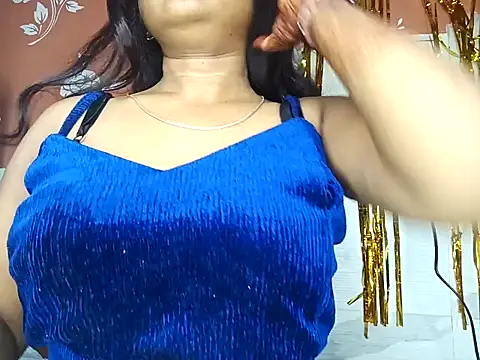 Snapshot of Muktha chatting on October 2025 02:22:02 AM Muktha online show from October 2025 02:22:02 AM