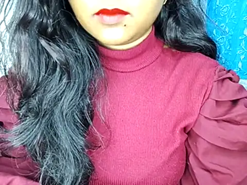 Snapshot of Muktha chatting on November 2025 03:19:01 AM Muktha online show from November 2025 03:19:01 AM