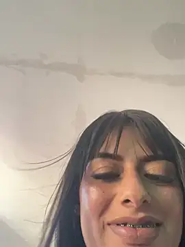 Snapshot of ZairaSofia1 chatting on January 2025 10:22:01 PM ZairaSofia1 online show from January 2025 10:22:01 PM