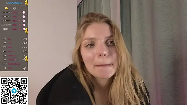 Snapshot of ElswythDecoursey chatting on February 2025 09:04:02 PM ElswythDecoursey online show from February 2025 09:04:02 PM