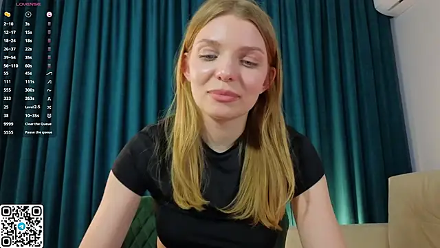 Snapshot of ElswythDecoursey chatting on March 2025 09:05:02 PM ElswythDecoursey online show from March 2025 09:05:02 PM