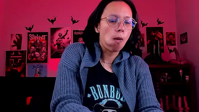 lilith-deveraux online show from May 2026 01:18:01 PM