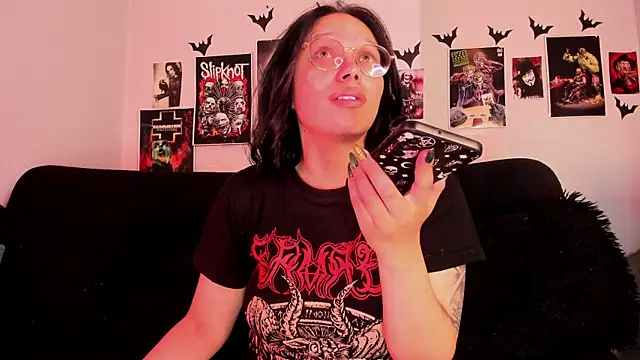 lilith-deveraux online show from June 2026 04:28:02 PM