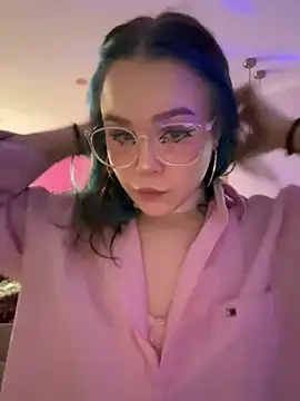 Snapshot of MaddisonHaas chatting on February 2025 09:45:02 PM MaddisonHaas online show from February 2025 09:45:02 PM
