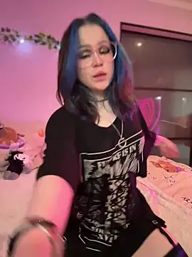Snapshot of MaddisonHaas chatting on February 2025 03:33:01 AM MaddisonHaas online show from February 2025 03:33:01 AM