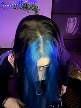 Snapshot of MaddisonHaas chatting on October 2025 11:48:01 PM MaddisonHaas online show from October 2025 11:48:01 PM