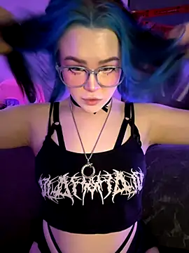 Snapshot of MaddisonHaas chatting on November 2025 12:42:01 AM MaddisonHaas online show from November 2025 12:42:01 AM