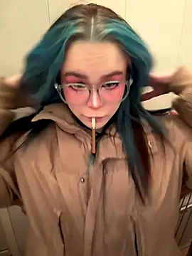 Snapshot of MaddisonHaas chatting on November 2025 01:52:02 AM MaddisonHaas online show from November 2025 01:52:02 AM