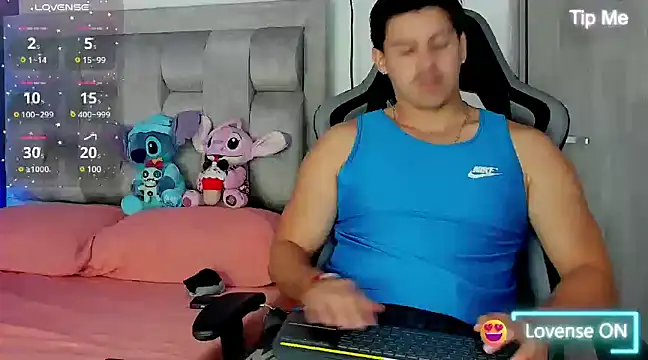 Snapshot of victor_vixen chatting on March 2025 03:13:02 PM victor vixen online show from March 2025 03:13:02 PM