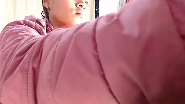 Snapshot of Samary_thomas chatting on December 2024 11:51:01 PM Samary thomas online show from December 2024 11:51:01 PM