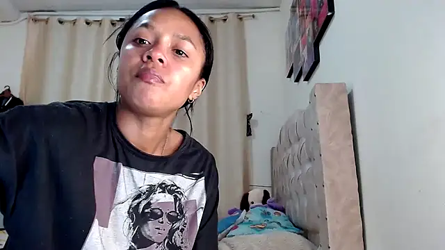 Snapshot of Samary_thomas chatting on February 2025 01:21:01 AM Samary thomas online show from February 2025 01:21:01 AM