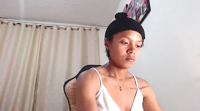 Snapshot of Samary_thomas chatting on March 2025 11:43:02 PM Samary thomas online show from March 2025 11:43:02 PM