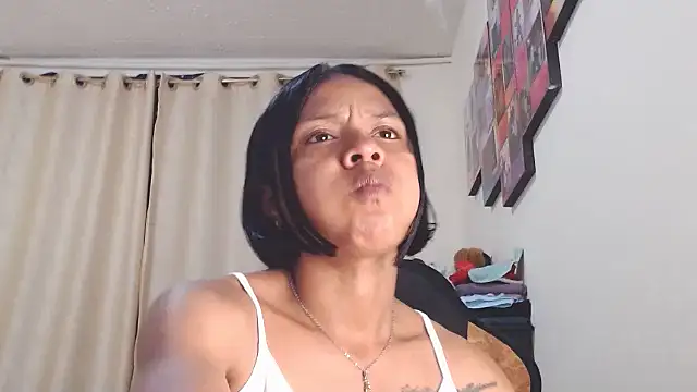 Snapshot of Samary_thomas chatting on March 2025 12:26:02 AM Samary thomas online show from March 2025 12:26:02 AM