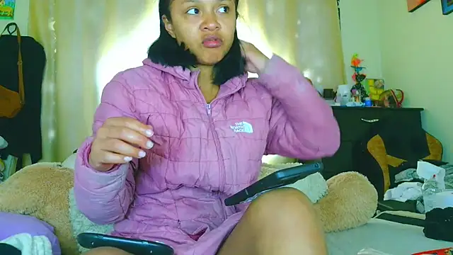Samary thomas online show from April 2026 02:43:02 PM