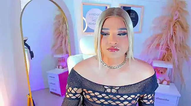 Snapshot of Elody_Preysler69 chatting on January 2025 08:40:01 AM Elody Preysler69 online show from January 2025 08:40:01 AM