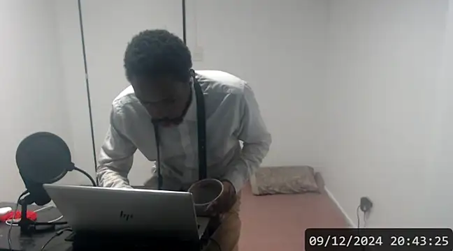 Snapshot of Mastertopdome chatting on December 2024 11:45:01 PM Mastertopdome online show from December 2024 11:45:01 PM