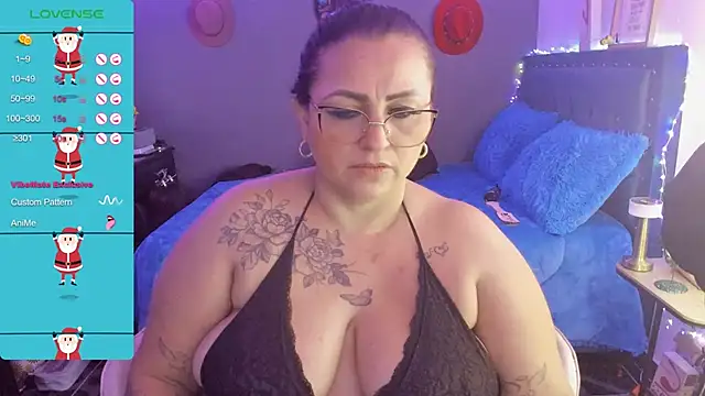 Snapshot of Ivonnee__ chatting on December 2024 09:13:02 AM Ivonnee   online show from December 2024 09:13:02 AM