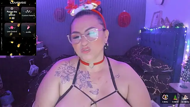 Snapshot of Ivonnee__ chatting on December 2024 07:15:01 AM Ivonnee   online show from December 2024 07:15:01 AM