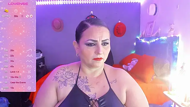 Snapshot of Ivonnee__ chatting on December 2024 04:08:02 AM Ivonnee   online show from December 2024 04:08:02 AM