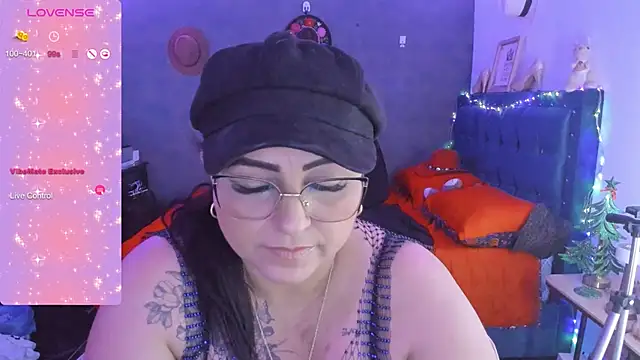 Snapshot of Ivonnee__ chatting on December 2024 10:34:02 AM Ivonnee   online show from December 2024 10:34:02 AM