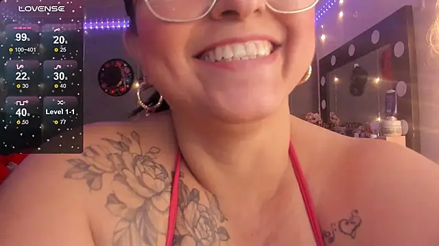 Snapshot of Ivonnee__ chatting on February 2025 07:37:02 AM Ivonnee   online show from February 2025 07:37:02 AM