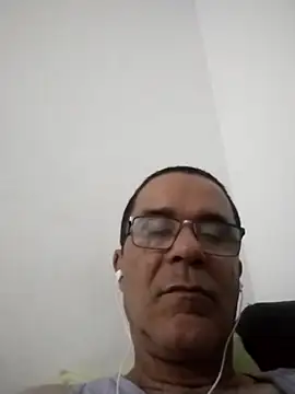 Snapshot of barboza991 chatting on May 2026 02:17:02 AM barboza991 online show from May 2026 02:17:02 AM