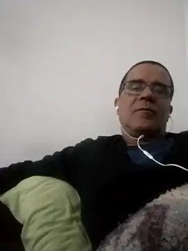 Snapshot of barboza991 chatting on June 2026 11:43:02 PM barboza991 online show from June 2026 11:43:02 PM