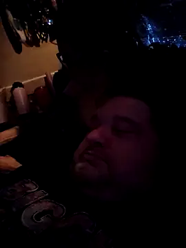 Snapshot of alienbunny chatting on December 2024 09:31:02 PM alienbunny online show from December 2024 09:31:02 PM