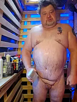 Snapshot of alienbunny chatting on January 2025 08:36:02 PM alienbunny online show from January 2025 08:36:02 PM