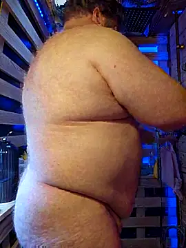 Snapshot of alienbunny chatting on March 2025 09:03:01 PM alienbunny online show from March 2025 09:03:01 PM