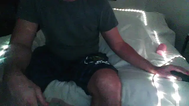 Snapshot of Cooperstone chatting on December 2024 11:30:01 PM Cooperstone online show from December 2024 11:30:01 PM