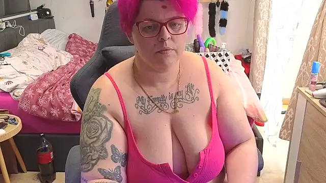 SunshineLexi online show from February 2025 09:43:01 AM