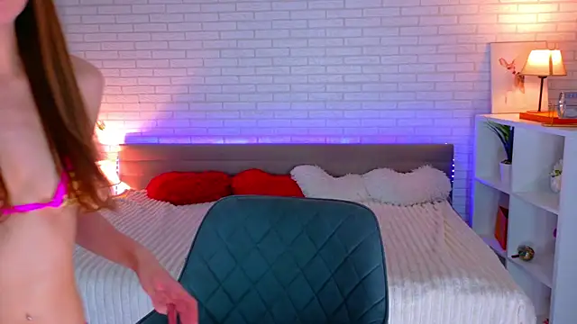 NovaBlissss online show from May 2026 04:35:02 PM