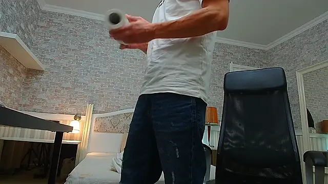 Snapshot of MateoBenjaminX chatting on December 2024 04:58:01 PM MateoBenjaminX online show from December 2024 04:58:01 PM