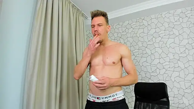 Snapshot of MateoBenjaminX chatting on February 2025 10:09:01 PM MateoBenjaminX online show from February 2025 10:09:01 PM