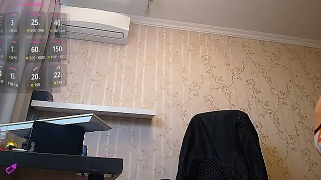 Snapshot of MateoBenjaminX chatting on September 2025 06:24:01 AM MateoBenjaminX online show from September 2025 06:24:01 AM