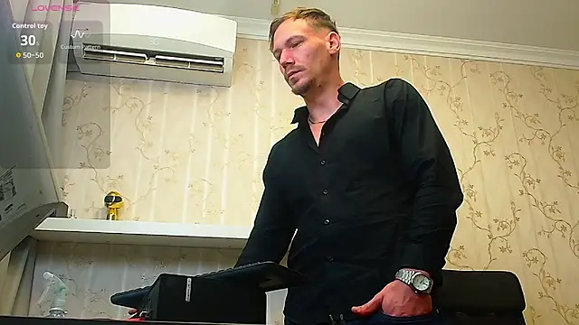 Snapshot of MateoBenjaminX chatting on October 2025 05:19:01 AM MateoBenjaminX online show from October 2025 05:19:01 AM