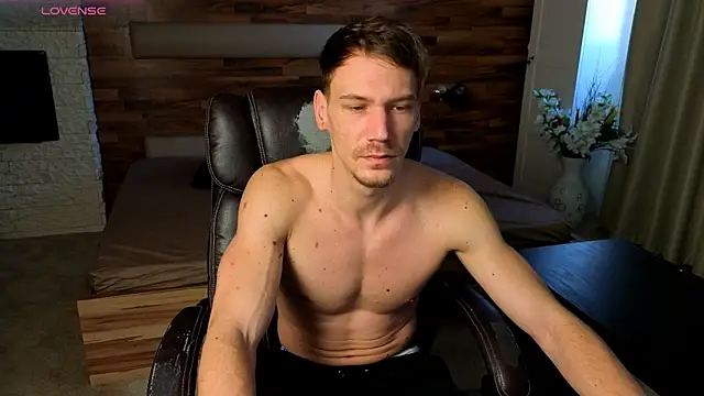 Snapshot of MateoBenjaminX chatting on March 2026 11:49:01 AM MateoBenjaminX online show from March 2026 11:49:01 AM