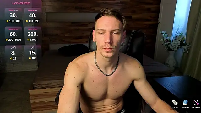 Snapshot of MateoBenjaminX chatting on March 2026 01:07:02 PM MateoBenjaminX online show from March 2026 01:07:02 PM