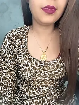 Snapshot of Shanaya_Hotty chatting on February 2025 07:49:01 PM Shanaya Hotty online show from February 2025 07:49:01 PM