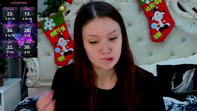 Snapshot of MiriaamWhite chatting on January 2025 09:00:01 AM MiriaamWhite online show from January 2025 09:00:01 AM