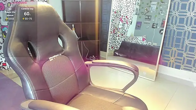  maria foxx  online show from November 2025 06:35:01 PM