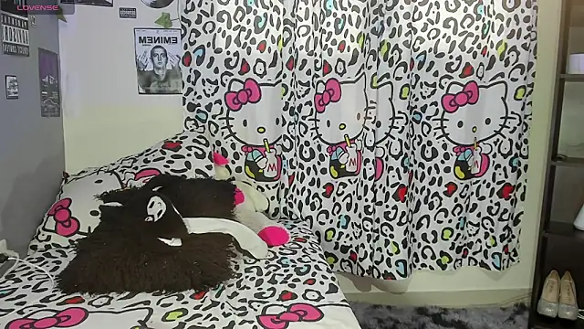  maria foxx  online show from November 2025 06:32:01 PM