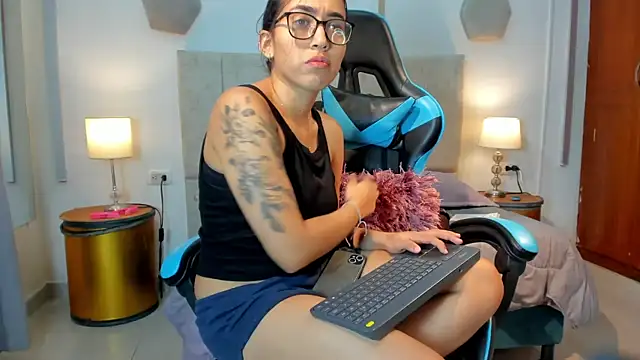  maria foxx  online show from February 2026 05:39:01 PM