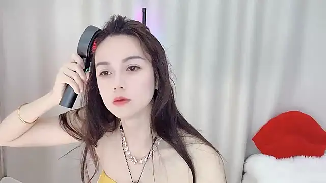 Snapshot of Alina-688- chatting on January 2025 06:17:01 AM Alina-688- online show from January 2025 06:17:01 AM
