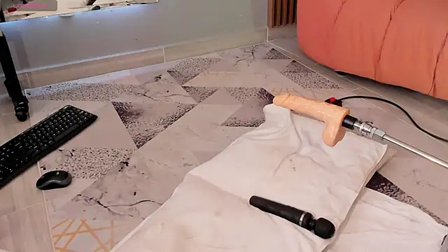 Eilin clio online show from December 2024 03:35:01 PM