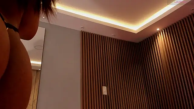 Eilin clio online show from January 2025 12:38:02 PM