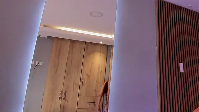 Eilin clio online show from March 2025 07:58:02 PM