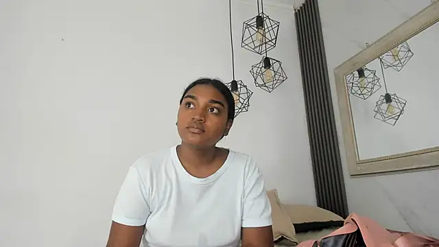 kayna gomez online show from May 2026 07:00:01 PM