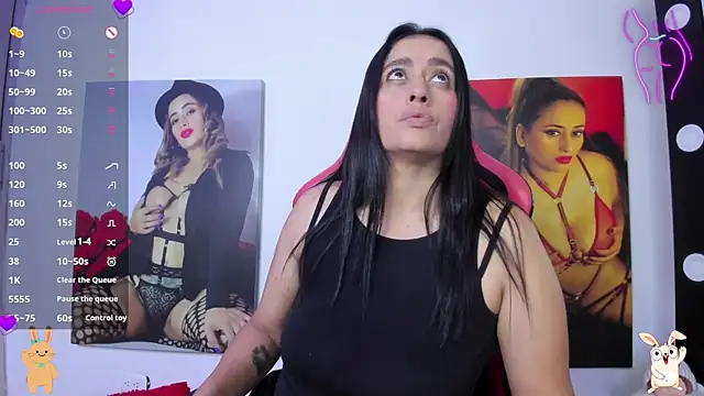 vaiolet triana online show from March 2025 01:18:01 PM